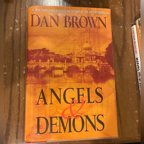 Other - Dan Brown Angels and Demons book
